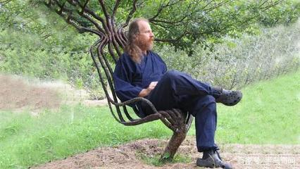他花10年时间,种出400把椅子,一把卖25万元,还供不应求!